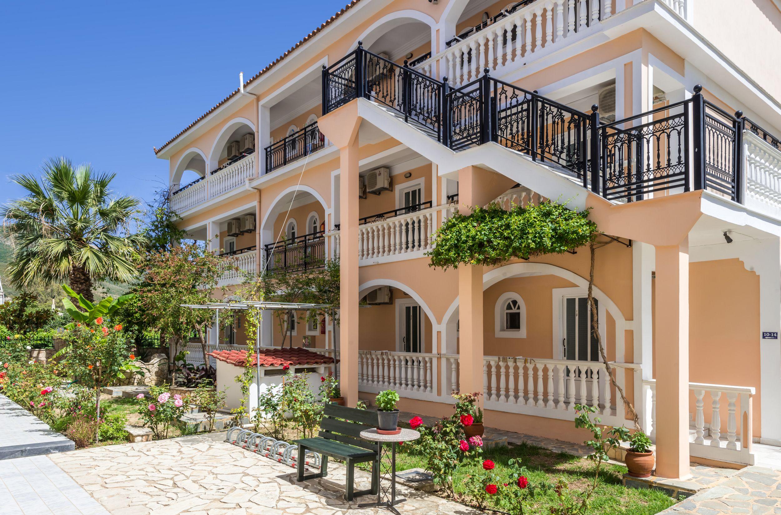 Athina Apartments Zakynthos Buitenkant foto