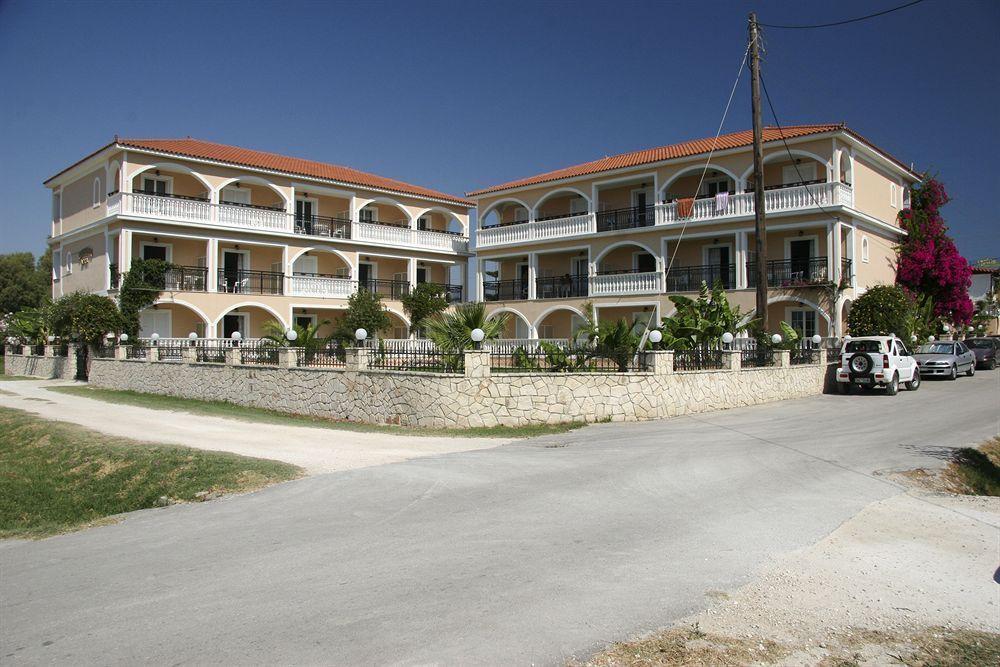 Athina Apartments Zakynthos Buitenkant foto
