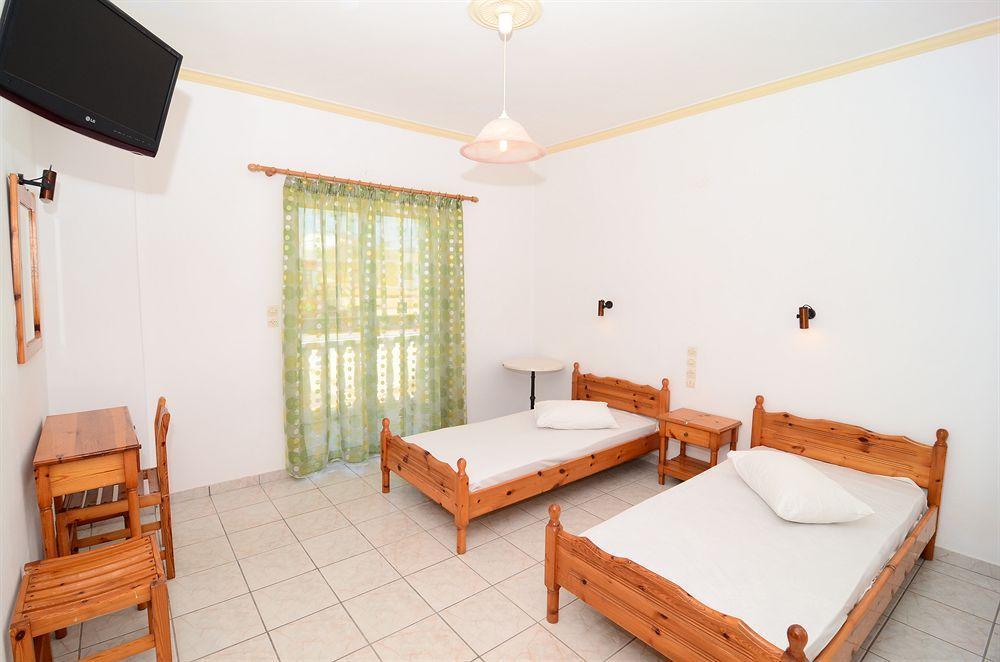 Athina Apartments Zakynthos Buitenkant foto
