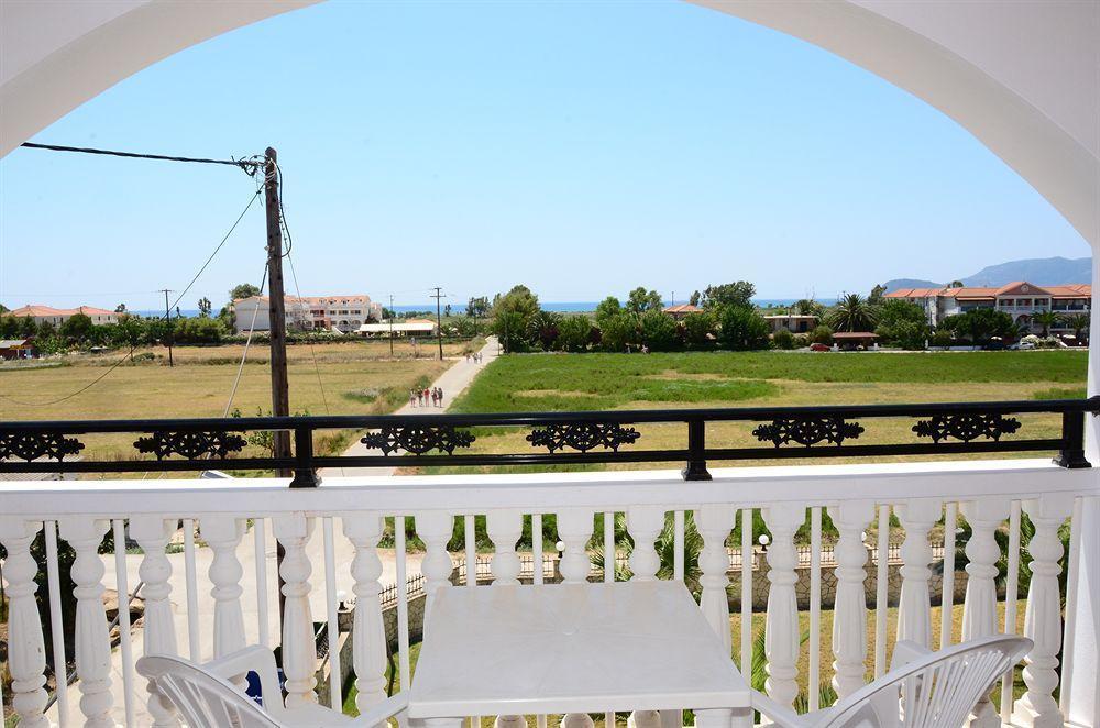 Athina Apartments Zakynthos Buitenkant foto