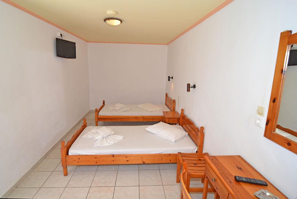 Athina Apartments Zakynthos Buitenkant foto