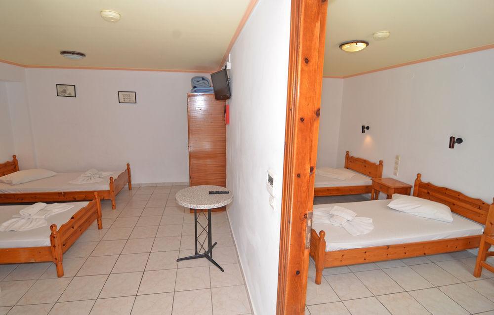 Athina Apartments Zakynthos Buitenkant foto